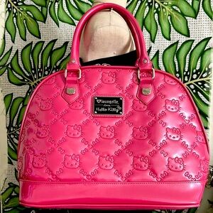 🖤2012 Hello kitty x Loungefly Pink alma bag